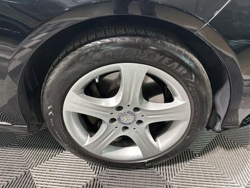 Used 2014 Mercedes-Benz E 350 4MATIC Sedan image 9