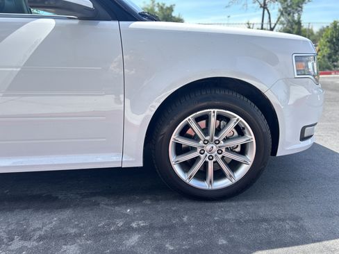 Used 2019 Ford Flex Limited FWD image 13