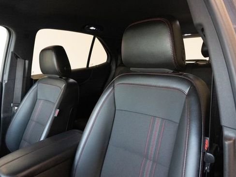 Used 2023 Chevrolet Equinox RS FWD image 17