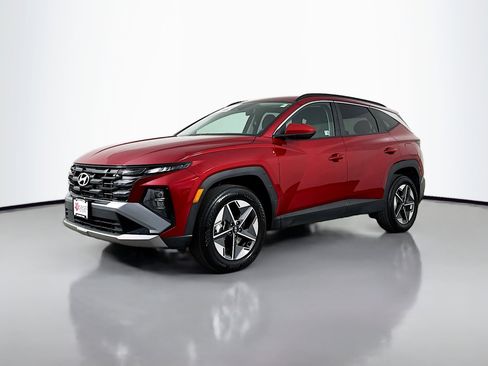 Used 2025 Hyundai Tucson SEL AWD/4WD image 3