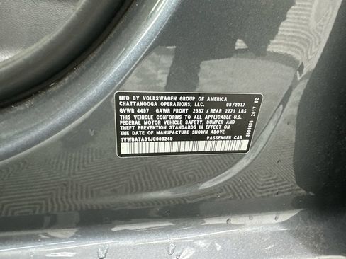 Used 2018 Volkswagen Passat 2.0T SE FWD image 33