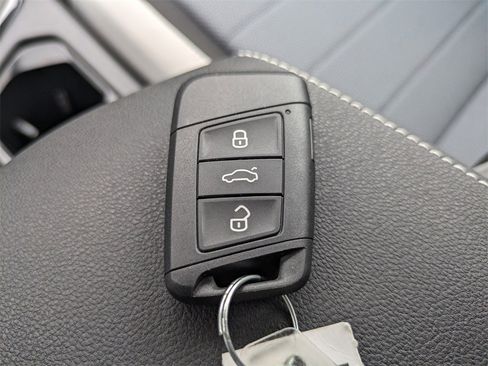 New 2025 Volkswagen Taos S image 28