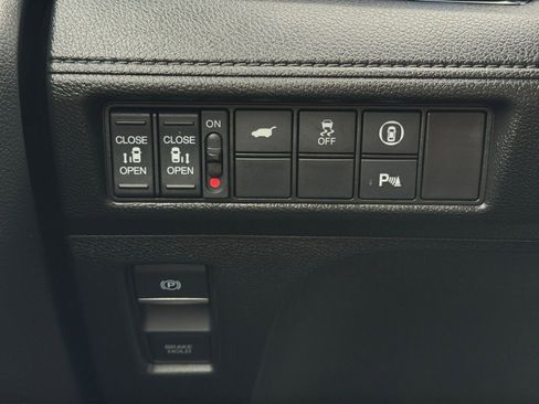 Used 2022 Honda Odyssey Touring image 10