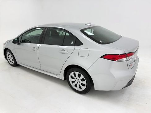 Used 2024 Toyota Corolla LE FWD image 37