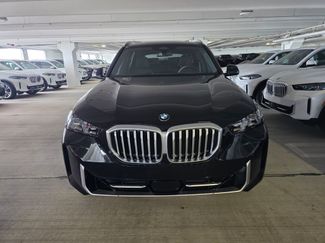 New 2026 BMW X5 sDrive40i w/ Climate Comfort Package RWD video 2