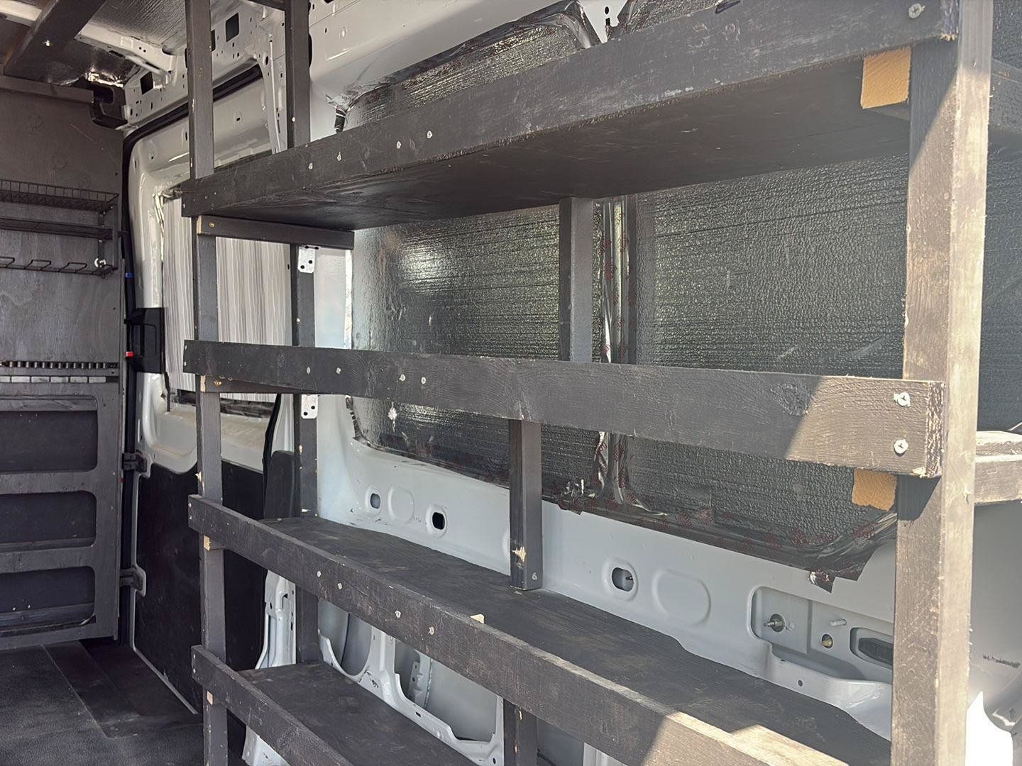 Used 2023 Ford E-Transit Medium Roof RWD image 18