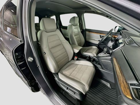 Used 2018 Honda CR-V Touring image 34
