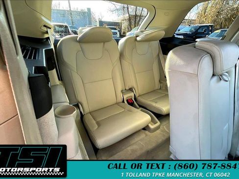 Used 2016 Volvo XC90 T6 Momentum image 28