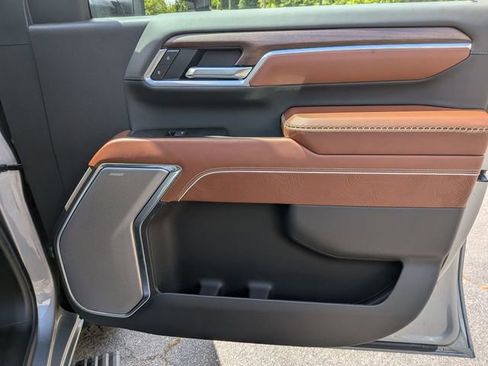 New 2026 GMC Sierra 2500 Denali Ultimate AWD/4WD image 26