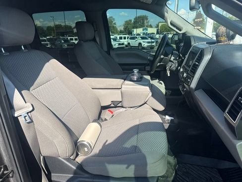 Used 2019 Ford F150 XLT w/ Equipment Group 302A Luxury AWD/4WD image 17