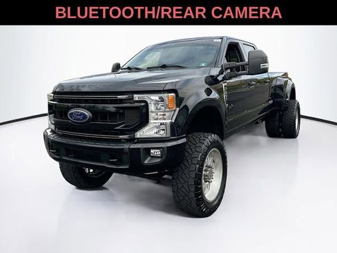 Used 2021 Ford F350 XLT w/ XLT Value Package image 3