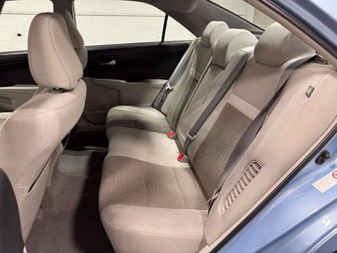 Used 2014 Toyota Camry LE FWD image 19