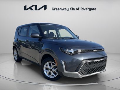 Used 2024 Kia Soul LX w/ Option Group 015
