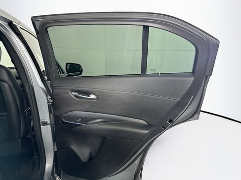 Used 2024 Cadillac XT4 Premium Luxury image 29