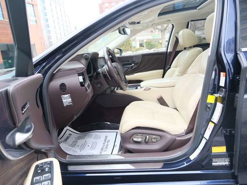 Used 2018 Lexus LS 500 500 w/ Luxury Package image 17