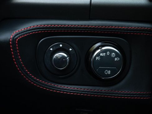 Used 2012 Ferrari 458 Italia Coupe RWD image 32