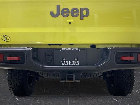 Used 2023 Jeep Gladiator Rubicon w/ Cold Weather Group image 34