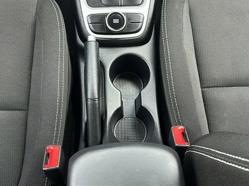 Certified 2025 Hyundai Venue SEL image 28