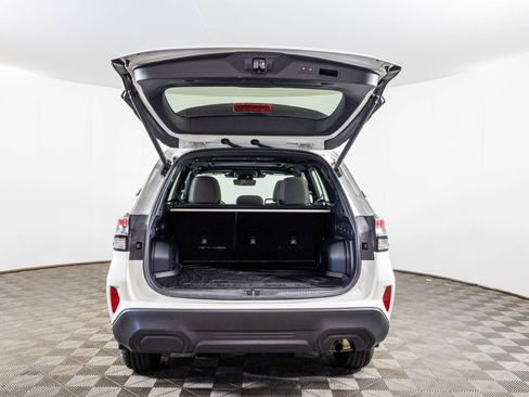 Used 2026 Subaru Forester Premium AWD/4WD image 40