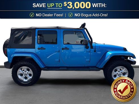 Used 2015 Jeep Wrangler Unlimited Sahara w/ Connectivity Group AWD/4WD image 8