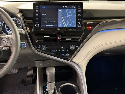 Used 2024 Toyota Camry XSE w/ Navigation Package image 15