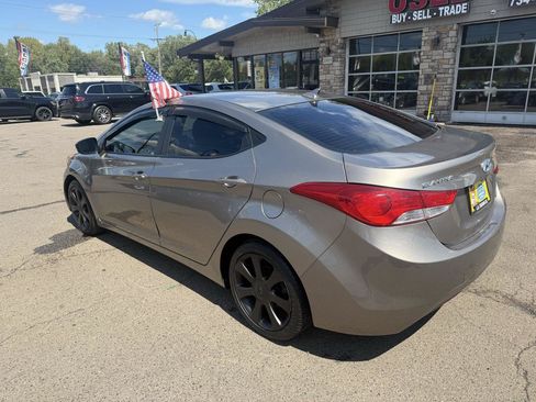 Used 2013 Hyundai Elantra Limited w/ Technology Pkg FWD image 7