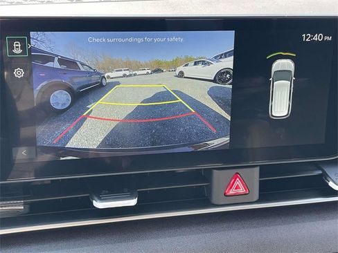 New 2026 Kia Carnival EX image 3