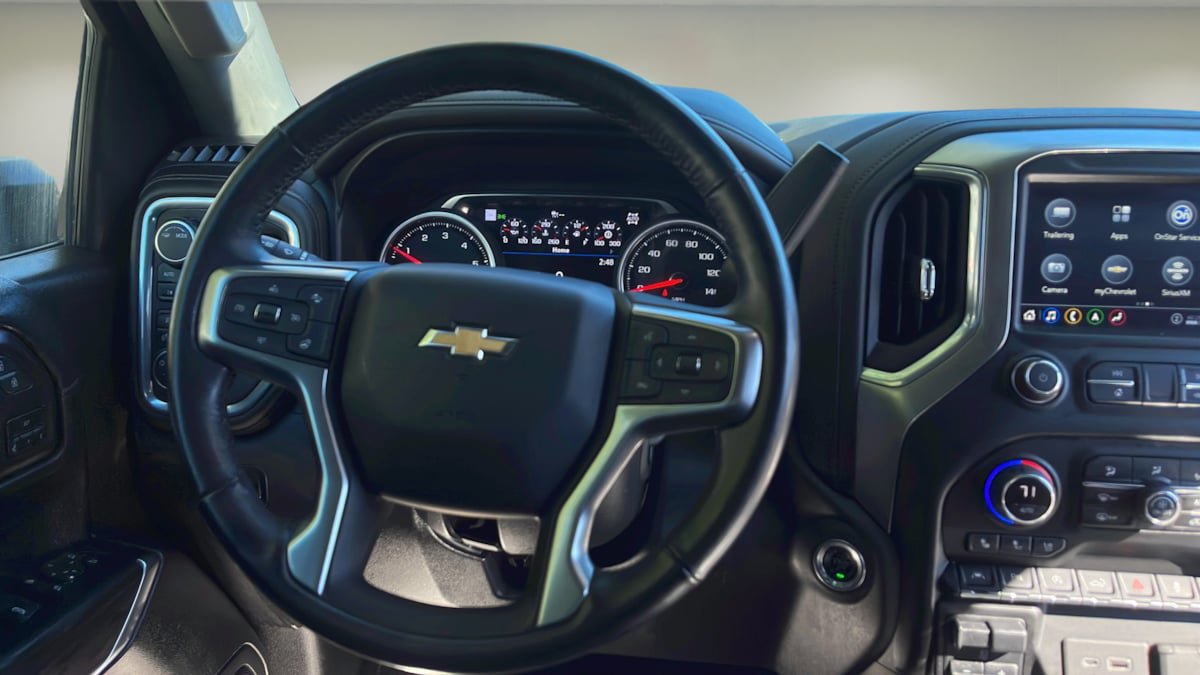 Used 2020 Chevrolet Silverado 1500 LTZ w/ LTZ Plus Package AWD/4WD image 12