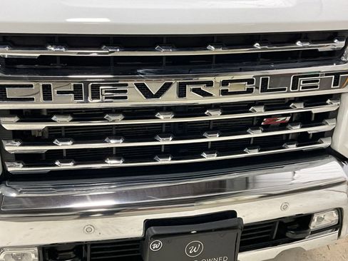 Used 2020 Chevrolet Silverado 3500 LTZ w/ LTZ Plus Package image 27