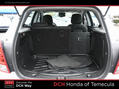 Used 2020 Chevrolet Trax LS image 21