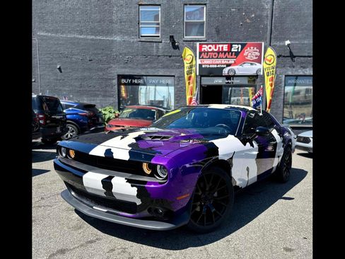 Used 2021 Dodge Challenger SXT w/ Blacktop Package RWD image 1