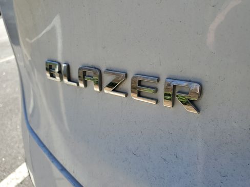 Used 2025 Chevrolet Blazer LT image 7