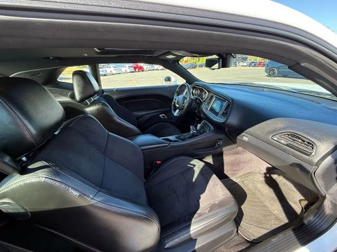 Used 2018 Dodge Challenger GT w/ GT Interior Package image 14