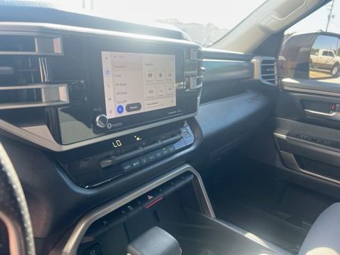 Used 2024 Toyota Tundra SR5 AWD/4WD image 17