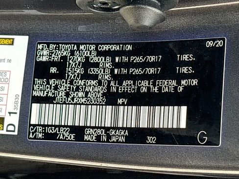 Used 2021 Toyota 4Runner SR5 Premium w/ Moonroof Package RWD image 34