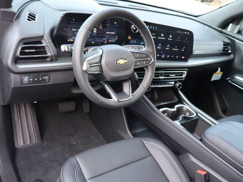 New 2026 Chevrolet Traverse LT w/ Sun and Wheel Package AWD/4WD image 6
