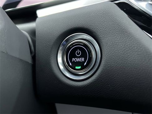 Certified 2025 Cadillac Lyriq Luxury image 17