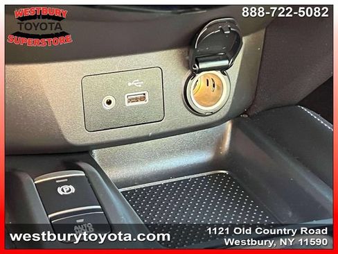Used 2020 Nissan Rogue Sport SV w/ Technology Package AWD/4WD image 35