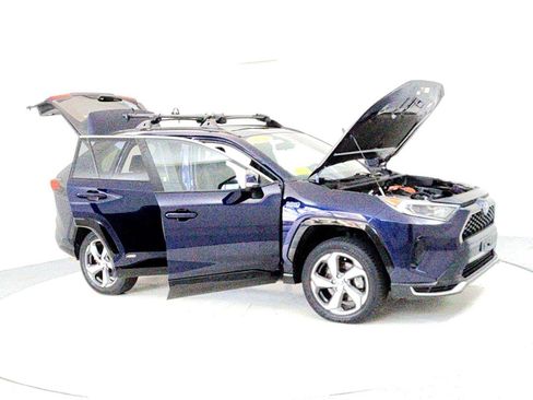 Certified 2021 Toyota RAV4 SE w/ Weather & Moonroof Package image 12