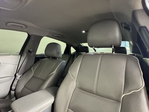 Used 2017 Chevrolet Impala Premier FWD image 13