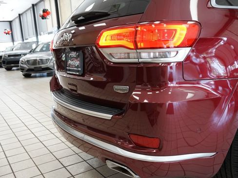 Used 2018 Jeep Grand Cherokee Summit w/ Platinum Series Group AWD/4WD image 19