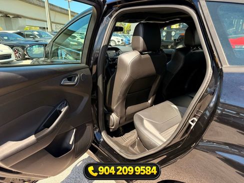 Used 2018 Ford Focus ST w/ Equipment Group 401A FWD image 23