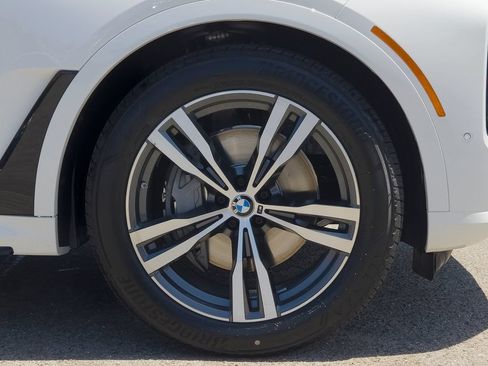 New 2027 BMW X7 xDrive40i w/ M Sport Package AWD/4WD image 6