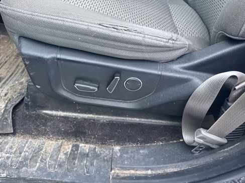 Used 2016 Ford F150 XLT w/ Equipment Group 302A Luxury image 11