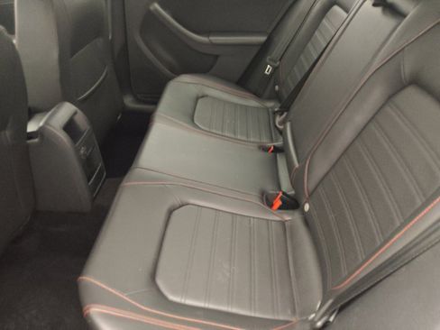 Used 2018 Volkswagen Jetta GLI FWD image 18