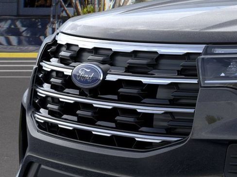 New 2026 Ford Explorer Active image 18