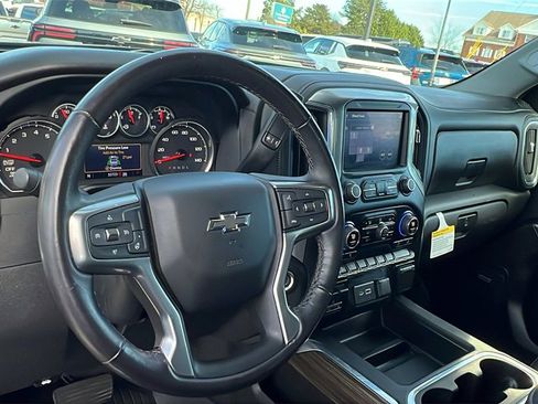 Certified 2022 Chevrolet Silverado 1500 RST image 23