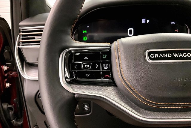 Used 2023 Jeep Grand Wagoneer Series III AWD/4WD image 27
