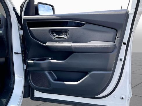 Used 2025 Honda Pilot EX-L image 23