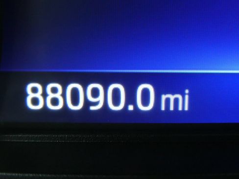 Used 2022 Ford Explorer XLT w/ Equipment Group 202A AWD/4WD image 39